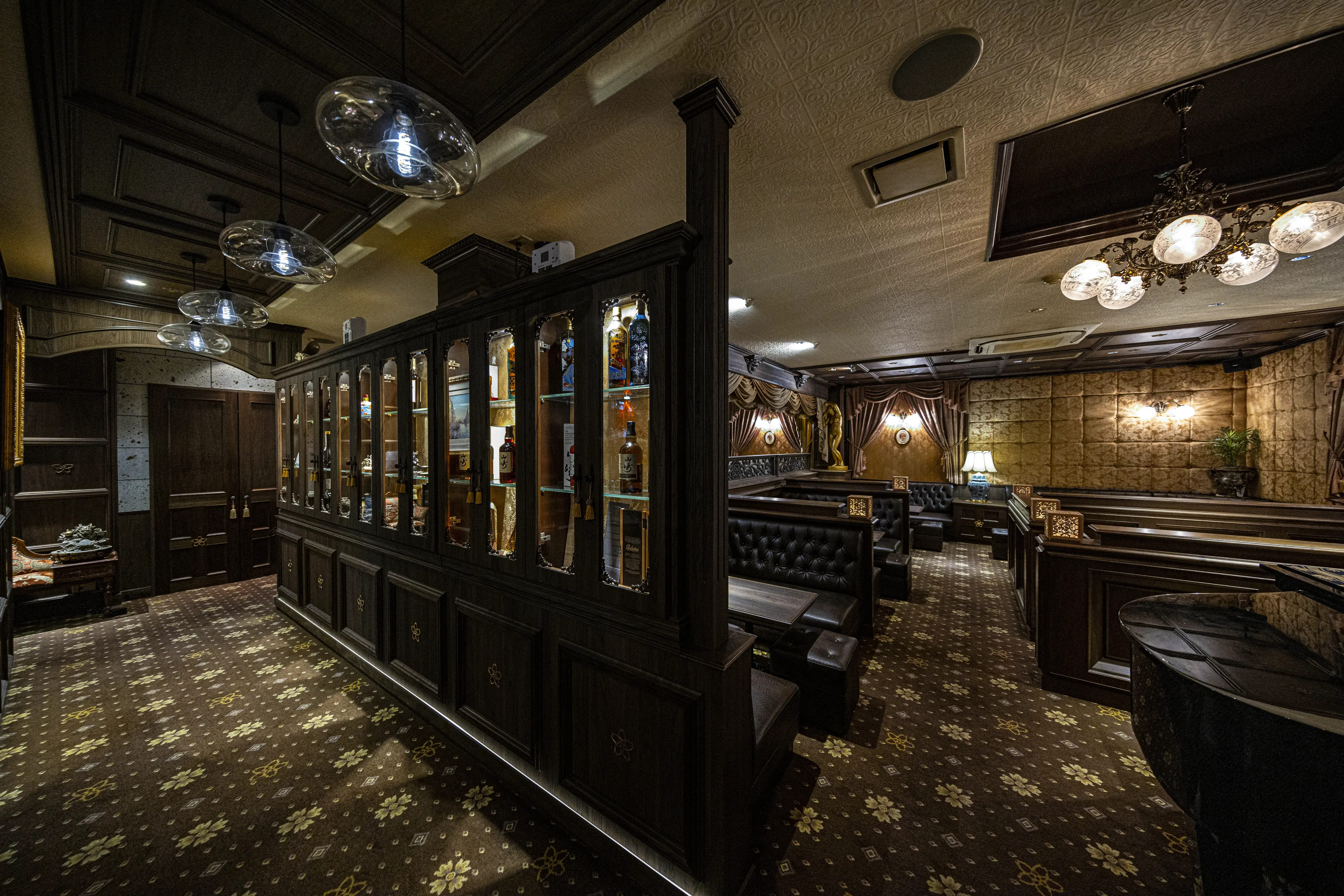 完全会員制 櫻ロワイヤル 倶楽部内装